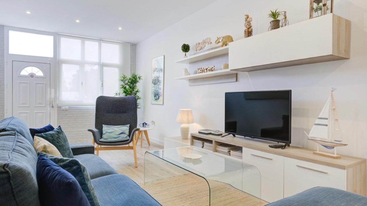 Casa MIMAR - moderna, jardín y wifi fibra 1 GB, ideal para vacaciones y teletrabajo La Oliva Exterior foto