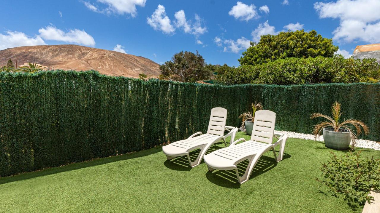 Casa MIMAR - moderna, jardín y wifi fibra 1 GB, ideal para vacaciones y teletrabajo La Oliva Exterior foto