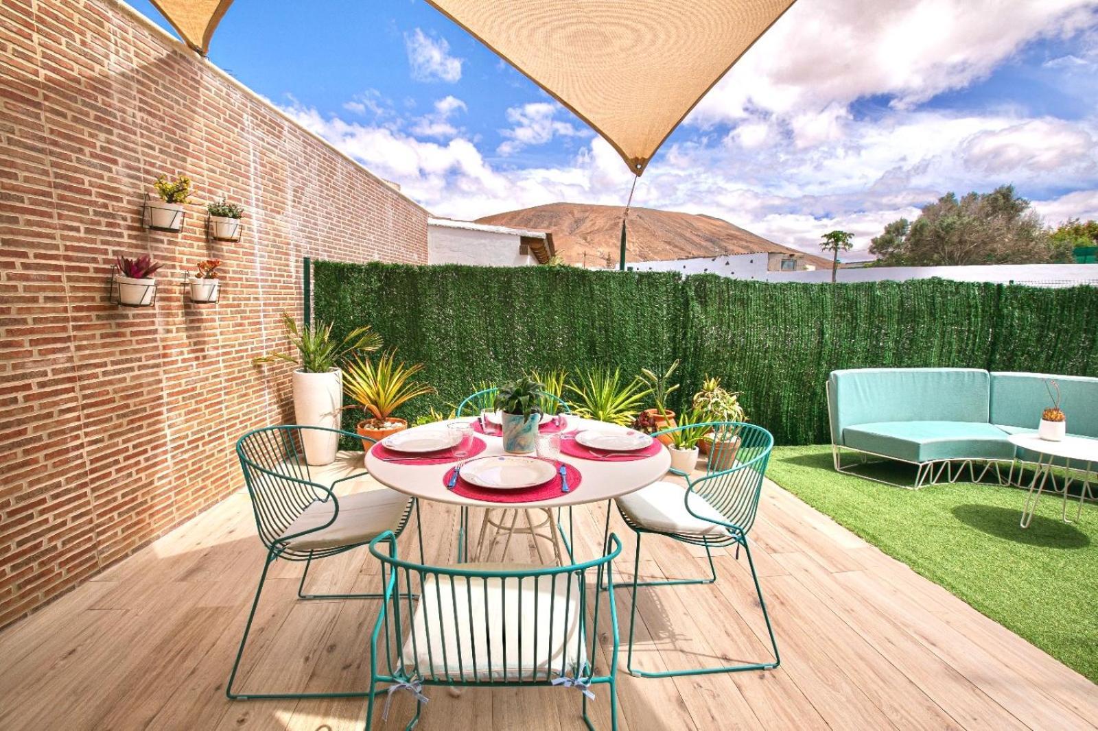 Casa MIMAR - moderna, jardín y wifi fibra 1 GB, ideal para vacaciones y teletrabajo La Oliva Exterior foto