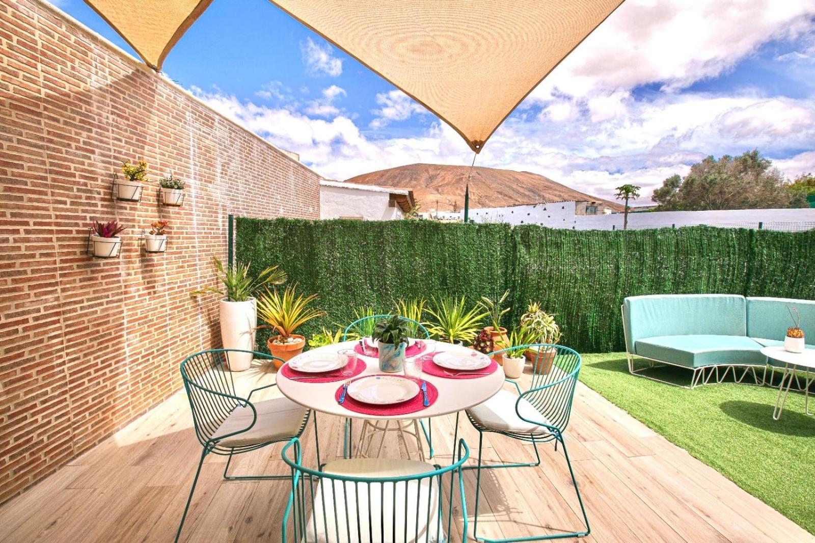 Casa MIMAR - moderna, jardín y wifi fibra 1 GB, ideal para vacaciones y teletrabajo La Oliva Exterior foto